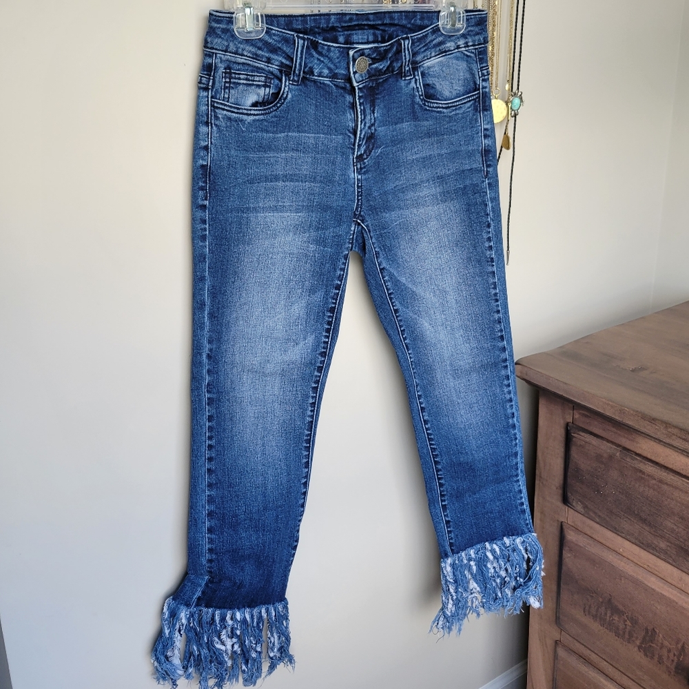 Litz cropped jeans size 26 with fringe buttons